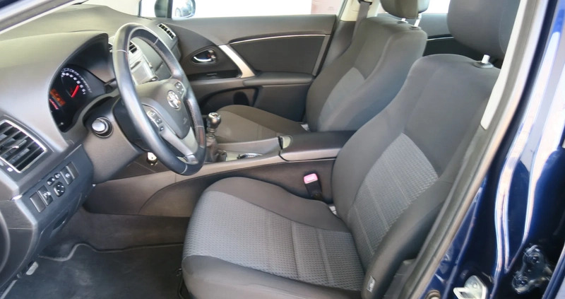Toyota Avensis cena 36700 przebieg: 153000, rok produkcji 2012 z Skierniewice małe 301